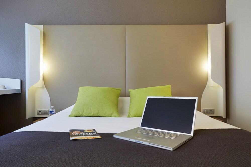 B&B Hotel Roissy - Saint Witz Ex-Campanile Roissy - Saint Witz Εξωτερικό φωτογραφία