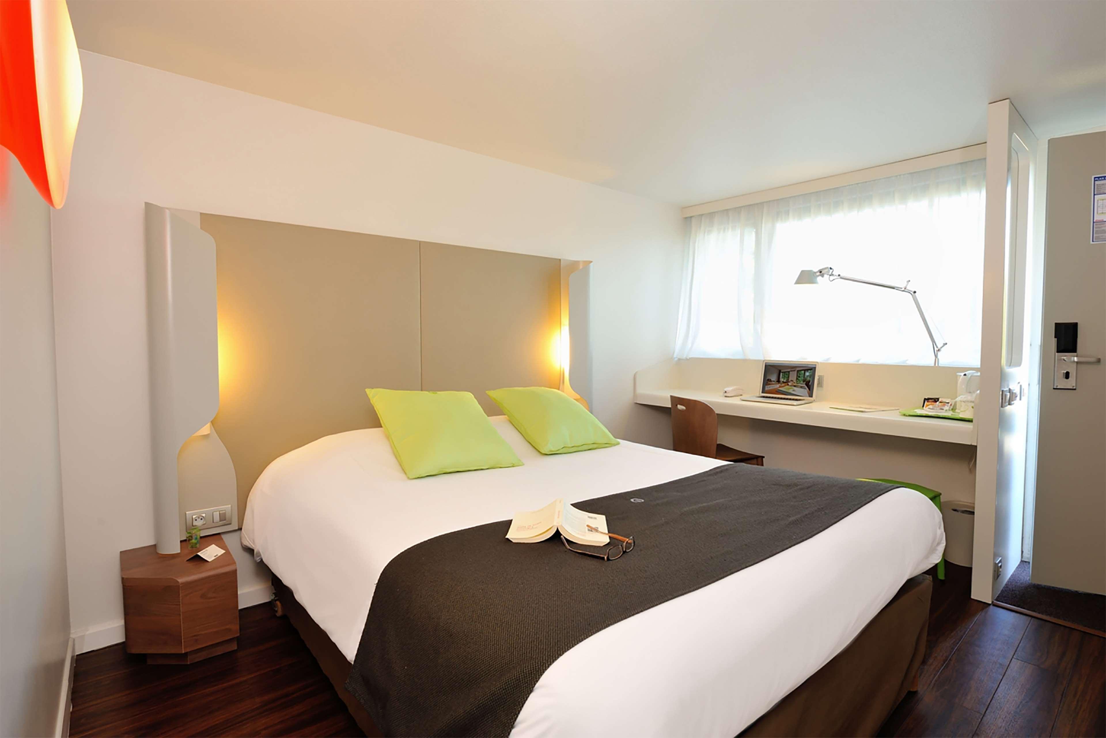 B&B Hotel Roissy - Saint Witz Ex-Campanile Roissy - Saint Witz Εξωτερικό φωτογραφία